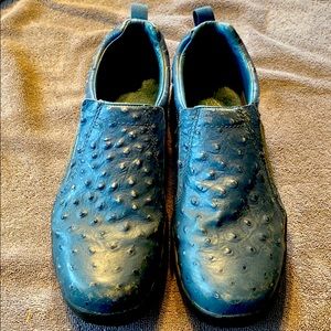 Women’s Ropers Blue Ostrich slip on clogs!!!